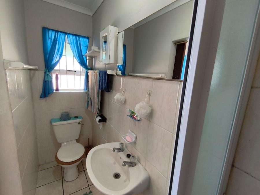 2 Bedroom Property for Sale in De Kelders Western Cape